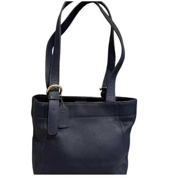 Coach Handbags - Vintage 90s Coach Classic Soho Black Leather Bag-Made in USA